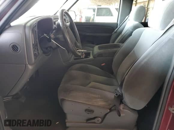 ✅ 2004 Chevrolet Silverado 1500 Z71 • VIN: 2GCEK19T141230921 • Lot: 67518724. Wystawiony na Copart z przebiegiem 108 803 mil mil. Skorzystaj z bezpłatnego archiwum sprzedaży aukcyjnych z USA i zobacz szczegółowy raport historii pojazdu na DreamBid. Zdjęcie 7.