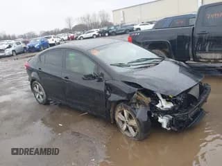 ✅ 2018 Kia Forte S • VIN: 3KPFL4A79JE219603 • Lot: 38970564. Wystawiony na IAAI z przebiegiem 160 024 mil. Bezpłatny archiwum sprzedaży aukcyjnych z USA i szczegółowy raport historii pojazdu na DreamBid. Zdjęcie 1.