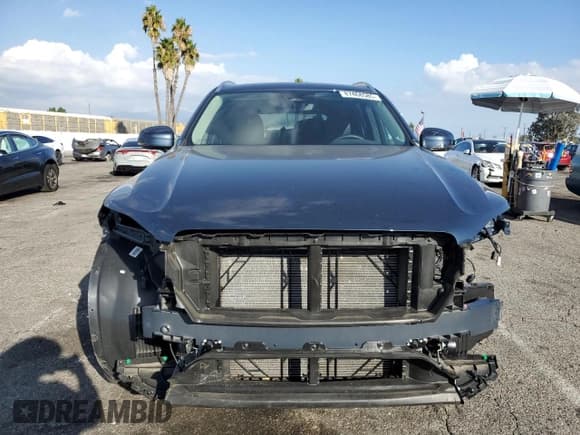 ✅ 2023 Volvo XC90 Plus • VIN: YV4062PN1P1998883 • Лот: 87468585. Опубликован ранее на Copart с пробегом 13 922 миль. Бесплатный доступ к архиву аукционных продаж из США и подробный отчёт об истории автомобиля на DreamBid. Изображение 5.