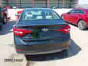 2015 Hyundai Sonata SE z VIN 5NPE24AF3FH159312, wystawiony jako IAAI lot #43229354 z przebiegiem 167 235 mil mil oraz . Historia ofert i sprzedaży dostępna na DreamBid. Obrazek 17.