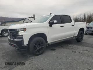 ✅ 2022 Chevrolet Silverado 1500 LT Trail Boss • VIN: 3GCPYFEL6NG153630 • Lot: 93713785. Wystawiony na Copart z przebiegiem 54 346 mil. Bezpłatny archiwum sprzedaży aukcyjnych z USA i szczegółowy raport historii pojazdu na DreamBid. Zdjęcie 1.