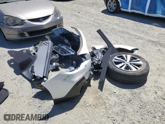 ✅ 2018 Subaru Outback Limited • VIN: 4S4BSANC9J3306010 • Lot: 60865035. Listed on Copart with 40,116 mi. Free auction sales archive from the USA and detailed vehicle history report at DreamBid. Image 13.