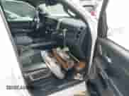 2019 Ram 1500 Limited z VIN 1C6SRFPT2KN508369, wystawiony jako IAAI lot #42187146 z przebiegiem 80 498 mil mil oraz . Historia ofert i sprzedaży dostępna na DreamBid. Obrazek 5.