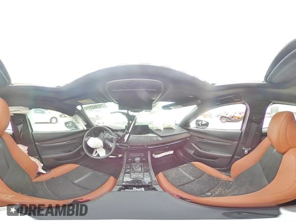 ✅ 2024 Mazda 3 Carbon Edition • VIN: JM1BPBYYXR1705745 • Lot: 79362914. Wystawiony na Copart z przebiegiem Nie podano. Bezpłatny archiwum sprzedaży aukcyjnych z USA i szczegółowy raport historii pojazdu na DreamBid. Zdjęcie 13.