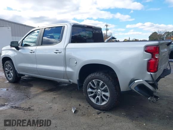 ✅ 2021 Chevrolet Silverado 1500 RST • VIN: 1GCUYEED6MZ305068 • Lot: 43660539. Wystawiony na IAAI z przebiegiem 56 550 mil. Bezpłatny archiwum sprzedaży aukcyjnych z USA i szczegółowy raport historii pojazdu na DreamBid. Zdjęcie 14.