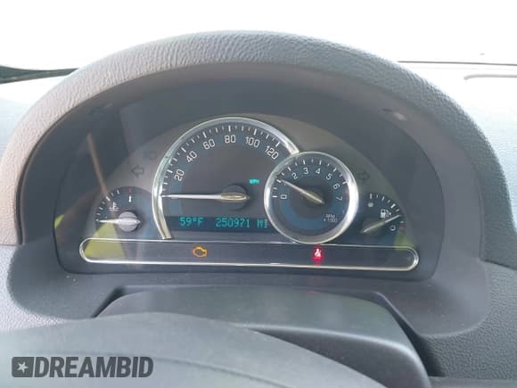 ✅ 2008 Chevrolet HHR LT • VIN: 3GNDA23D48S557871 • Lot: 41585213. Listed on IAAI with 250,971 mi. Free auction sales archive from the USA and detailed vehicle history report at DreamBid. Image 7.