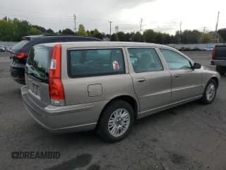 ✅ 2005 Volvo V70 • VIN: YV1SW612752492526 • Lot: 75313964. Listed on Copart with 103,243 mi. Free auction sales archive from the USA and detailed vehicle history report at DreamBid. Image 3.