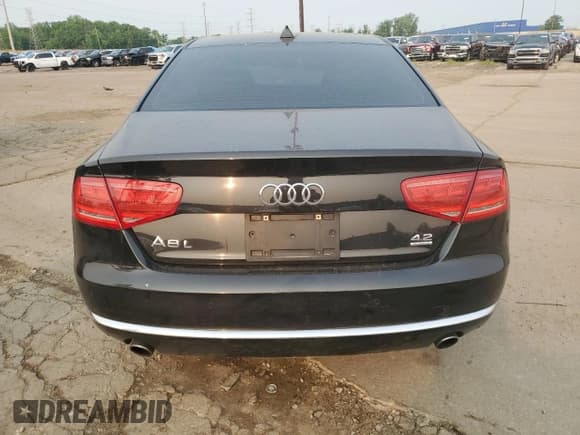 ✅ 2012 Audi A8 • VIN: WAURVAFD2CN017296 • Lot: 58752005. Wystawiony na Copart z przebiegiem Nie podano. Bezpłatny archiwum sprzedaży aukcyjnych z USA i szczegółowy raport historii pojazdu na DreamBid. Zdjęcie 6.