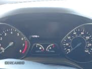 ✅ 2017 Ford Escape Titanium • VIN: 1FMCU0JD4HUA37751 • Lot: 43781731. Wystawiony na IAAI z przebiegiem 110 786 mil. Bezpłatny archiwum sprzedaży aukcyjnych z USA i szczegółowy raport historii pojazdu na DreamBid. Zdjęcie 7.