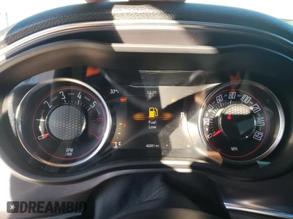 ✅ 2017 Dodge Challenger R/T • VIN: 2C3CDZBT5HH627169 • Lot: 47502994. Wystawiony na Copart z przebiegiem 42 201 mil. Bezpłatny archiwum sprzedaży aukcyjnych z USA i szczegółowy raport historii pojazdu na DreamBid. Zdjęcie 9.