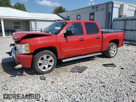 ✅ 2011 Chevrolet Silverado 1500 LT • VIN: 3GCPKSE38BG103334 • Lot: 67146554. Listed on Copart with 205,447 mi. Free auction sales archive from the USA and detailed vehicle history report at DreamBid. Image 1.