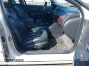 ✅ 2001 Chrysler 300M M • VIN: 2C3HE66G61H717953 • Лот: 40616356. Опубликован ранее на IAAI с пробегом 169 319 миль. Бесплатный доступ к архиву аукционных продаж из США и подробный отчёт об истории автомобиля на DreamBid. Изображение 5.