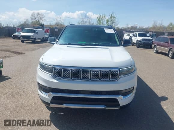 ✅ 2023 Jeep Grand Wagoneer Series II • VIN: 1C4SJSFP4PS556932 • Lot: 41949734. Listed on IAAI with 63,281 mi. Free auction sales archive from the USA and detailed vehicle history report at DreamBid. Image 12.