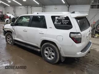 ✅ 2018 Toyota 4Runner SR5 • VIN: JTEBU5JRXJ5516454 • Lot: 43732440. Wystawiony na IAAI z przebiegiem 191 257 mil. Bezpłatny archiwum sprzedaży aukcyjnych z USA i szczegółowy raport historii pojazdu na DreamBid. Zdjęcie 3.