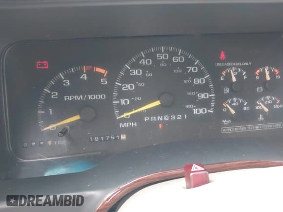 ✅ 1999 Cadillac Escalade • VIN: 1GYEK13R4XR410963 • Lot: 40599113. Listed on IAAI with 191,751 mi. Free auction sales archive from the USA and detailed vehicle history report at DreamBid. Image 7.