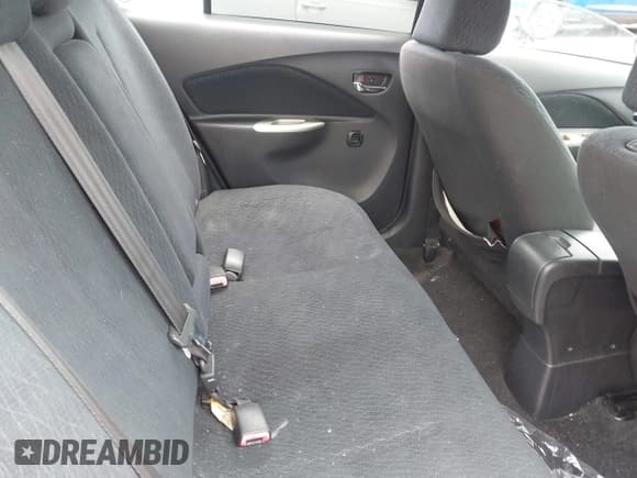 ✅ 2007 Toyota Yaris • VIN: JTDBT923571142070 • Лот: 42687128. Опубликован ранее на IAAI с пробегом 171 447 миль. Бесплатный доступ к архиву аукционных продаж из США и подробный отчёт об истории автомобиля на DreamBid. Изображение 8.