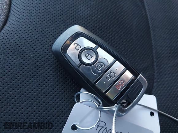 ✅ 2019 Ford Edge ST • VIN: 2FMPK4AP9KBC14395 • Lot: 43675292. Wystawiony na IAAI z przebiegiem 22 502 mil. Bezpłatny archiwum sprzedaży aukcyjnych z USA i szczegółowy raport historii pojazdu na DreamBid. Zdjęcie 11.