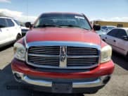 ✅ 2007 Dodge 1500 SLT • VIN: 1D7HA18287J542324 • Lot: 71368115. Wystawiony na Copart z przebiegiem 164 727 mil. Bezpłatny archiwum sprzedaży aukcyjnych z USA i szczegółowy raport historii pojazdu na DreamBid. Zdjęcie 5.