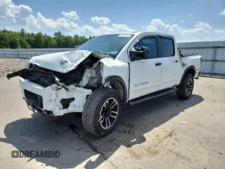 ✅ 2015 Nissan Titan SV • VIN: 1N6AA0EC1FN506000 • Лот: 62162345. Опубликован ранее на Copart с пробегом 152 033 миль. Бесплатный доступ к архиву аукционных продаж из США и подробный отчёт об истории автомобиля на DreamBid. Изображение 1.