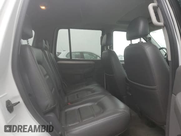 ✅ 2003 Ford Explorer XLT • VIN: 1FMZU73K33UC64999 • Lot: 53792465. Wystawiony na Copart z przebiegiem 190 186 mil. Bezpłatny archiwum sprzedaży aukcyjnych z USA i szczegółowy raport historii pojazdu na DreamBid. Zdjęcie 10.