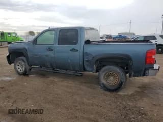✅ 2011 Chevrolet Silverado 1500 LS • VIN: 3GCPKREA0BG376582 • Lot: 86493235. Wystawiony na Copart z przebiegiem 205 977 mil. Bezpłatny archiwum sprzedaży aukcyjnych z USA i szczegółowy raport historii pojazdu na DreamBid. Zdjęcie 2.
