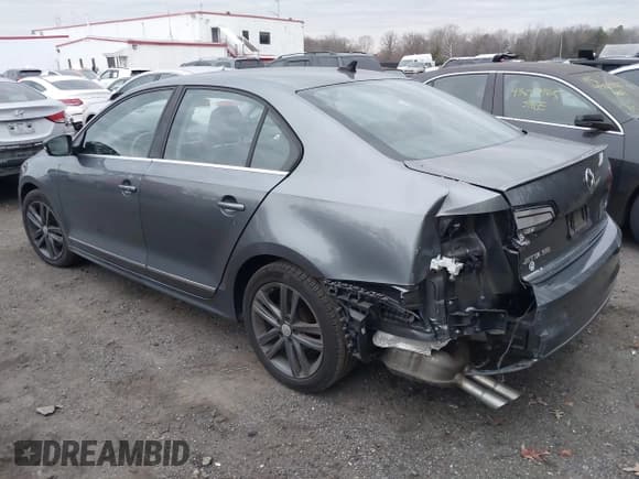 ✅ 2018 Volkswagen Jetta SEL • VIN: 3VWL17AJ0JM209020 • Lot: 43780042. Listed on IAAI with 24,548 mi. Free auction sales archive from the USA and detailed vehicle history report at DreamBid. Image 3.