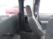 ✅ 2003 GMC Sonoma SLS • VIN: 1GTCS19X738237992 • Lot: 41345031. Wystawiony na IAAI z przebiegiem 154 597 mil. Bezpłatny archiwum sprzedaży aukcyjnych z USA i szczegółowy raport historii pojazdu na DreamBid. Zdjęcie 8.