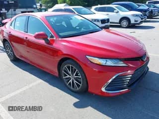 2023 Toyota Camry Hybrid XLE с VIN 4T1F31AK2PU051618, выставлен на аукционе IAAI как лот 42805098 с пробегом 23 403 миль миль и . История ставок и продаж доступна на DreamBid. Изображение 1.