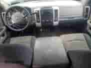 2010 Dodge 1500 SLT z VIN 1D7RV1CT7AS208280, wystawiony jako Copart lot #79516504 z przebiegiem Nie podano mil oraz Czysty tytuł • Clean title. Historia ofert i sprzedaży dostępna na DreamBid. Obrazek 8.