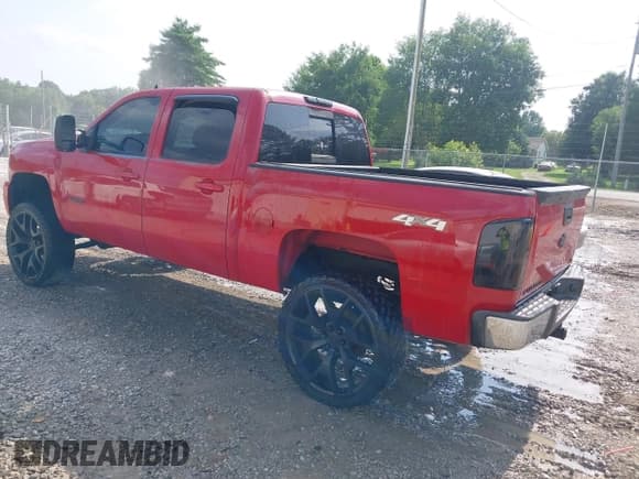 ✅ 2008 Chevrolet Silverado 1500 LTZ • VIN: 2GCEK13Y281241713 • Lot: 42490545. Listed on IAAI with 251,667 mi. Free auction sales archive from the USA and detailed vehicle history report at DreamBid. Image 3.
