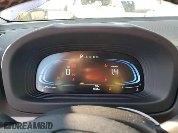 ✅ 2024 Hyundai Venue SEL • VIN: KMHRC8A38RU306287 • Lot: 85950524. Listed on Copart with 6,044 mi. Free auction sales archive from the USA and detailed vehicle history report at DreamBid. Image 9.