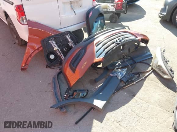 2013 Hyundai Santa Fe Sport z VIN 5XYZTDLB9DG023845, wystawiony jako IAAI lot #43548483 z przebiegiem 155 096 mil mil oraz . Historia ofert i sprzedaży dostępna na DreamBid. Obrazek 12.