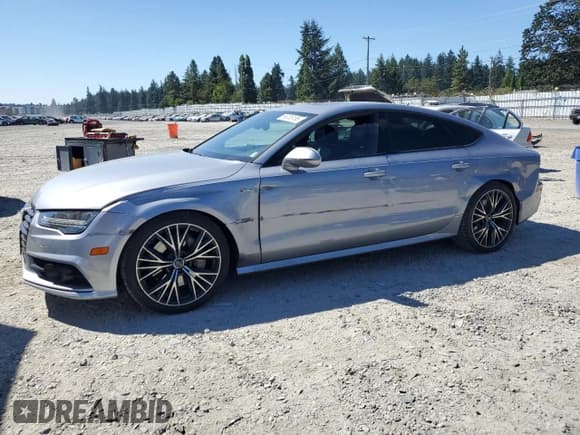 ✅ 2017 Audi A7 Premium Plus • VIN: WAUW2AFCXHN120945 • Лот: 66336185. Опубликован ранее на Copart с пробегом 82 847 миль. Бесплатный доступ к архиву аукционных продаж из США и подробный отчёт об истории автомобиля на DreamBid. Изображение 1.
