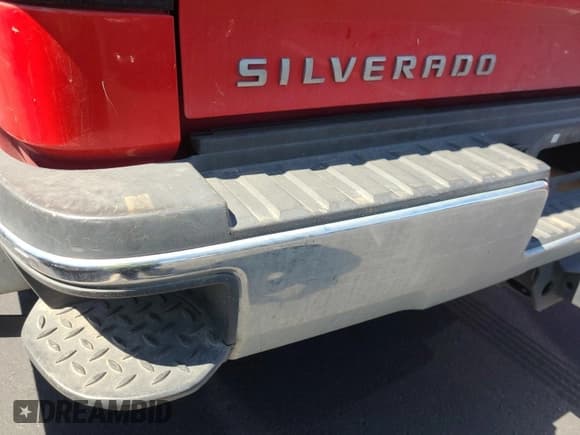 ✅ 2018 Chevrolet Silverado 2500HD Work Truck • VIN: 1GC2CUEGXJZ217727 • Lot: 42293252. Wystawiony na IAAI z przebiegiem 193 810 mil. Bezpłatny archiwum sprzedaży aukcyjnych z USA i szczegółowy raport historii pojazdu na DreamBid. Zdjęcie 1.