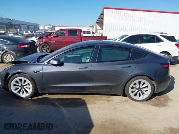 ✅ 2021 Tesla Model 3 Long Range • VIN: 5YJ3E1EB5MF980685 • Lot: 43491119. Wystawiony na IAAI z przebiegiem 46 691 mil. Bezpłatny archiwum sprzedaży aukcyjnych z USA i szczegółowy raport historii pojazdu na DreamBid. Zdjęcie 14.