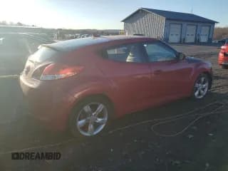 ✅ 2013 Hyundai Veloster w/Gray Int • VIN: KMHTC6AD3DU139042 • Lot: 85722614. Wystawiony na Copart z przebiegiem 133 184 mil. Bezpłatny archiwum sprzedaży aukcyjnych z USA i szczegółowy raport historii pojazdu na DreamBid. Zdjęcie 3.