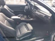 ✅ 2011 BMW 3 Series 335i • VIN: WBADX7C51BE242084 • Lot: 43760023. Wystawiony na IAAI z przebiegiem 132 555 mil. Bezpłatny archiwum sprzedaży aukcyjnych z USA i szczegółowy raport historii pojazdu na DreamBid. Zdjęcie 5.