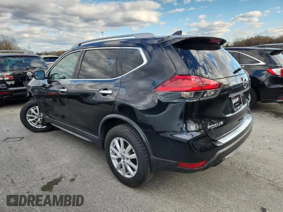 ✅ 2017 Nissan Rogue SV • VIN: KNMAT2MV9HP613069 • Лот: 92026505. Опубликован ранее на Copart с пробегом 60 557 миль. Бесплатный доступ к архиву аукционных продаж из США и подробный отчёт об истории автомобиля на DreamBid. Изображение 2.