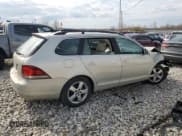 ✅ 2010 Volkswagen Jetta SE • VIN: 3VWTX7AJ5AM620153 • Lot: 53726505. Listed on Copart with 142,541 mi. Free auction sales archive from the USA and detailed vehicle history report at DreamBid. Image 3.