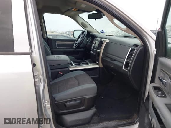 ✅ 2014 Ram 1500 Lone Star • VIN: 1C6RR6LG1ES101852 • Lot: 42062403. Wystawiony na IAAI z przebiegiem 82 389 mil. Bezpłatny archiwum sprzedaży aukcyjnych z USA i szczegółowy raport historii pojazdu na DreamBid. Zdjęcie 5.