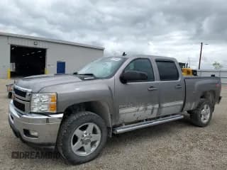 ✅ 2013 Chevrolet Silverado 2500HD LTZ • VIN: 1GC1KYE83DF194750 • Lot: 62306955. Wystawiony na Copart z przebiegiem 125 586 mil. Bezpłatny archiwum sprzedaży aukcyjnych z USA i szczegółowy raport historii pojazdu na DreamBid. Zdjęcie 1.