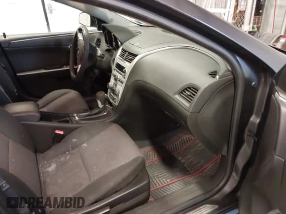 ✅ 2011 Chevrolet Malibu 1LT • VIN: 1G1ZC5E14BF166799 • Lot: 43572759. Listed on IAAI with 233,837 mi. Free auction sales archive from the USA and detailed vehicle history report at DreamBid. Image 5.