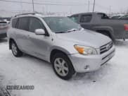 ✅ 2006 Toyota RAV4 Limited • VIN: JTMBD31V466020542 • Lot: 43889526. Listed on IAAI with 179,022 mi. Free auction sales archive from the USA and detailed vehicle history report at DreamBid. Image 1.