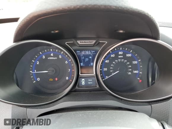 ✅ 2014 Hyundai Veloster Turbo • VIN: KMHTC6AE0EU210661 • Lot: 42590675. Wystawiony na Copart z przebiegiem 127 657 mil. Bezpłatny archiwum sprzedaży aukcyjnych z USA i szczegółowy raport historii pojazdu na DreamBid. Zdjęcie 9.