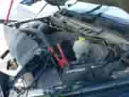 2013 Ram 1500 Express z VIN 3C6JR6AT8DG505511, wystawiony jako IAAI lot #43104315 z przebiegiem 306 996 mil mil oraz . Historia ofert i sprzedaży dostępna na DreamBid. Obrazek 19.