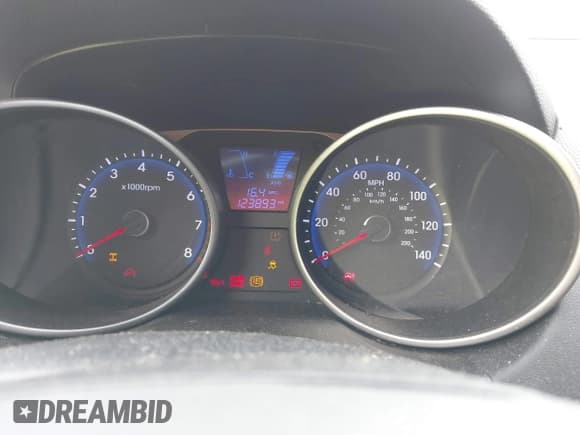 ✅ 2015 Hyundai Tucson Limited • VIN: KM8JUCAG6FU016190 • Лот: 43499275. Опубликован ранее на IAAI с пробегом 123 893 миль. Бесплатный доступ к архиву аукционных продаж из США и подробный отчёт об истории автомобиля на DreamBid. Изображение 7.