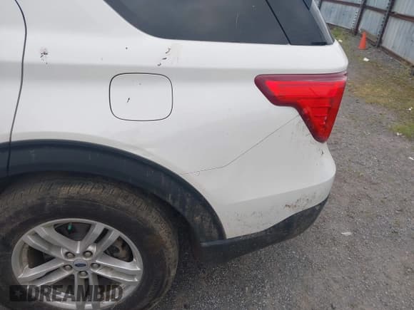 ✅ 2022 Ford Explorer XLT • VIN: 1FMSK7DH3NGC41301 • Lot: 42256526. Wystawiony na IAAI z przebiegiem 74 100 mil. Bezpłatny archiwum sprzedaży aukcyjnych z USA i szczegółowy raport historii pojazdu na DreamBid. Zdjęcie 19.