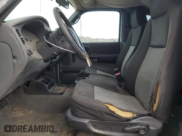 ✅ 2005 Ford Ranger XLT • VIN: 1FTYR44E85PA38208 • Lot: 51951875. Wystawiony na Copart z przebiegiem 83 933 mil. Bezpłatny archiwum sprzedaży aukcyjnych z USA i szczegółowy raport historii pojazdu na DreamBid. Zdjęcie 7.