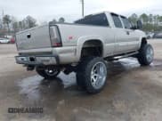 ✅ 2006 Chevrolet Silverado 2500HD LT2 • VIN: 1GCHK29U56E120712 • Lot: 41945423. Wystawiony na IAAI z przebiegiem 277 045 mil. Bezpłatny archiwum sprzedaży aukcyjnych z USA i szczegółowy raport historii pojazdu na DreamBid. Zdjęcie 4.