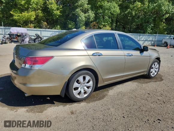 ✅ 2008 Honda Accord EX-L • VIN: 1HGCP36858A044090 • Лот: 86657355. Опубликован ранее на Copart с пробегом 92 801 миль. Бесплатный доступ к архиву аукционных продаж из США и подробный отчёт об истории автомобиля на DreamBid. Изображение 3.